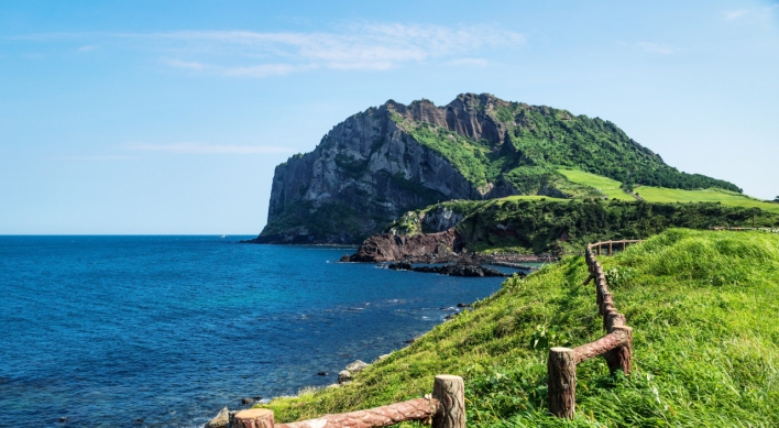 Jeju population declining as young Koreans leave