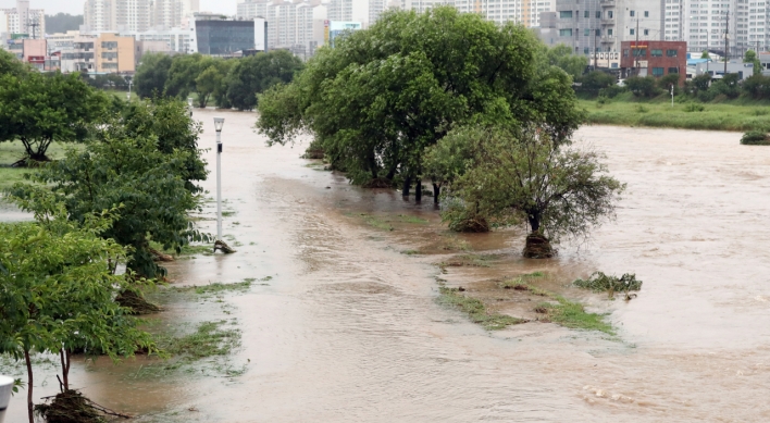 Heavy rains batter southern regions, leave one person missing