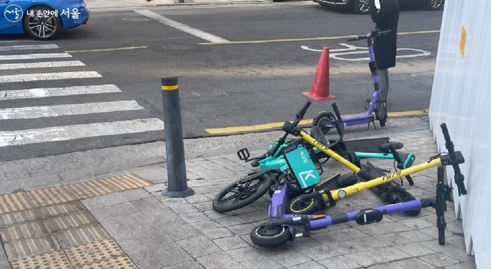 Parking e-scooters in Seoul is an expensive guessing game