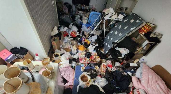 'Rotting corpse smell' from studio flat leads to shocking scene