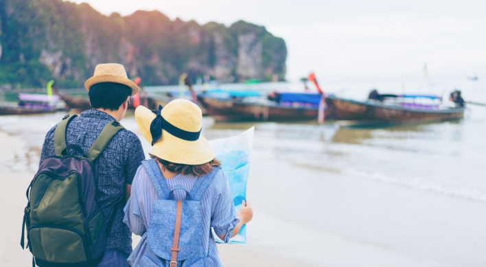 Card transactions by Vietnamese tourists soared over 460% in H1