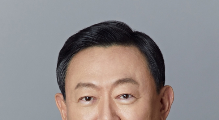 Lotte Group chairman highest-paid biz leader in S. Korea during H1