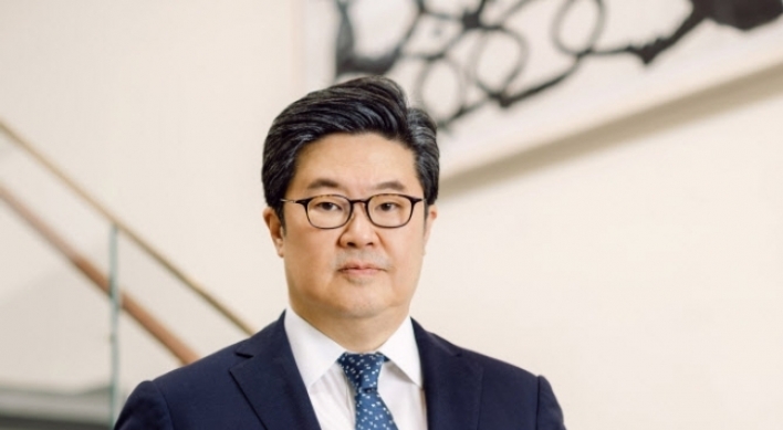 MBK chairman makes donation to promote Korean art at New York's Met