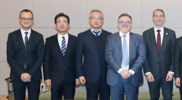 French business tycoons visit Korea to meet with KCCI