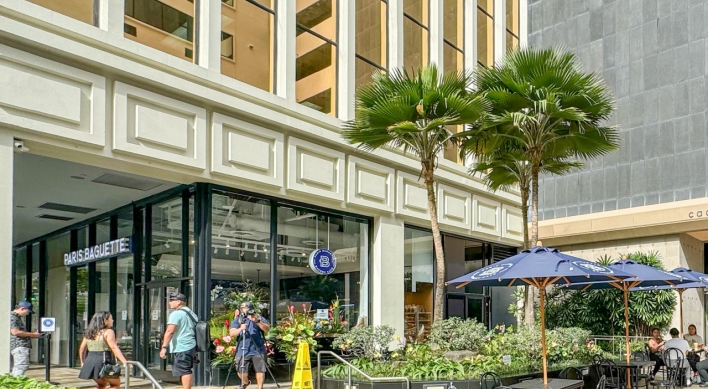 Paris Baguette opens first store in Hawaii
