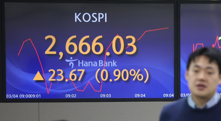 Seoul shares open higher on techs, cars, following holiday break