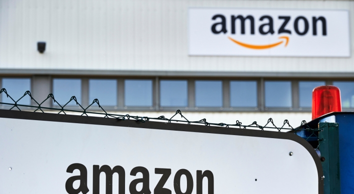 Amazon fuels e-commerce rivalry with free shipping campaign