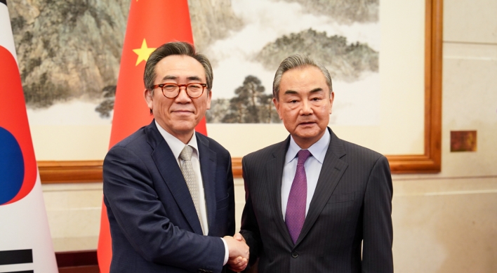 S. Korea, China agree to work for successful trilateral summit with Japan