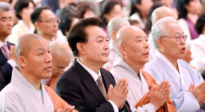 Yoon vows to run country 'rightly' on Buddha's birthday
