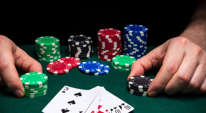 Teens banned from entering, working at 'hold 'em' pubs, cafes