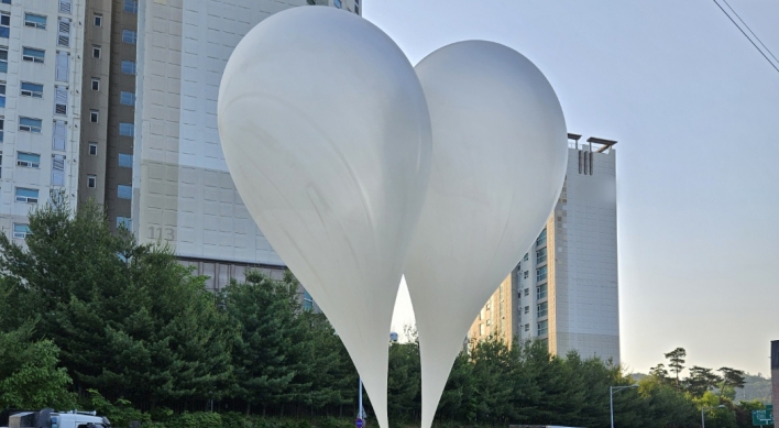NK sends balloons carrying trash to S. Korea again: JCS