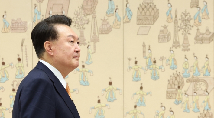 Yoon urges Russia to make 'sensible' decision over Koreas