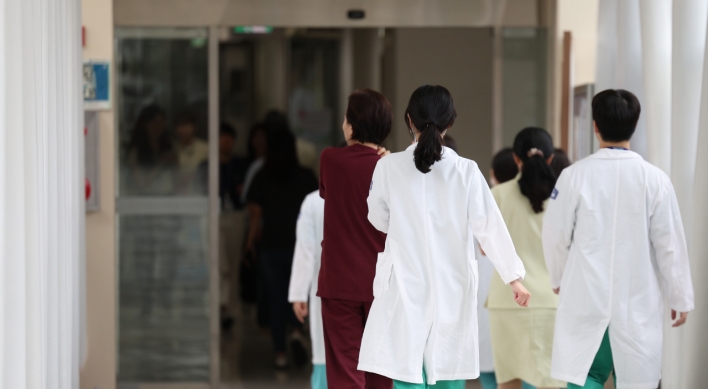 Hospitals set to begin hiring trainee doctors as med professors warn of boycotting training programs