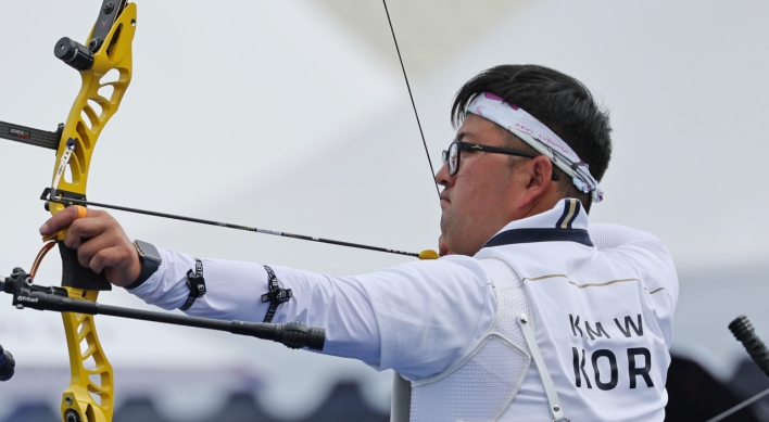 2-time gold medalist Kim Woo-jin wins men's archery ranking round