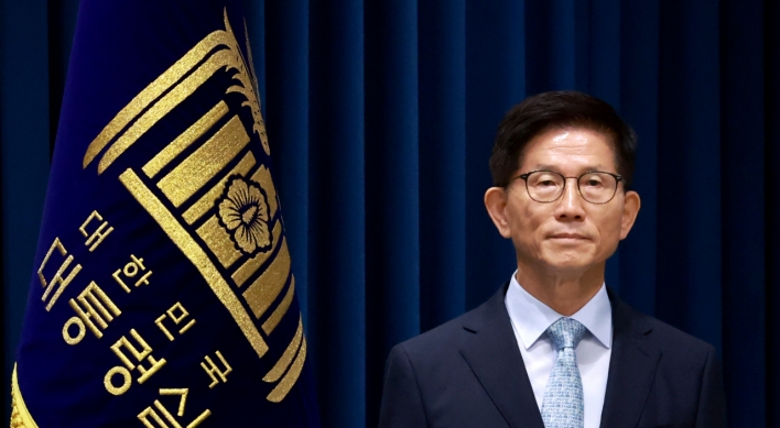 Yoon nominates ex-Gyeonggi governor as new labor minister