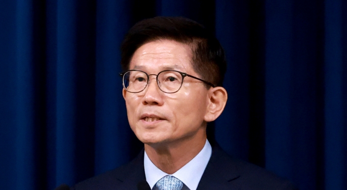 Yoon nominates ex-Gyeonggi governor as new labor minister