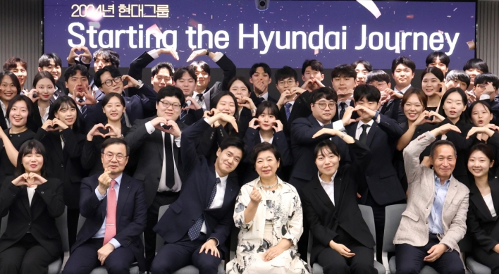 [Photo News] Hyundai chair welcomes new employees