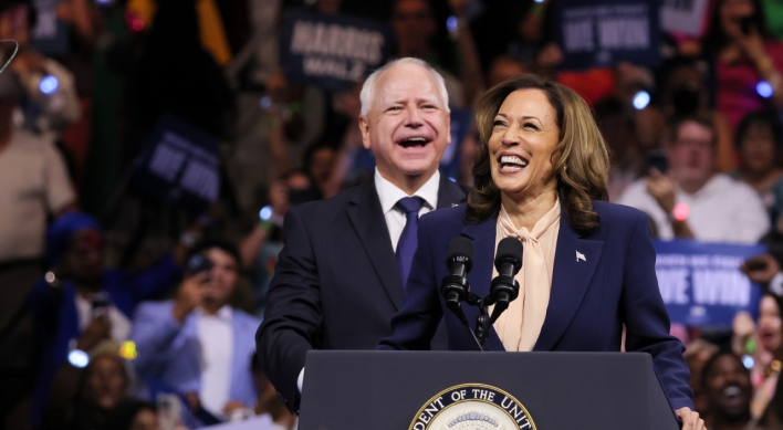 Walz is VP America deserves, Harris says