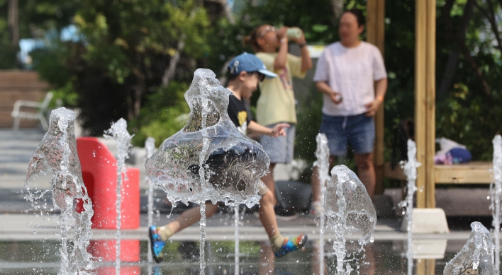 Seoul records tropical nights for 22 days in row; 3rd longest on record