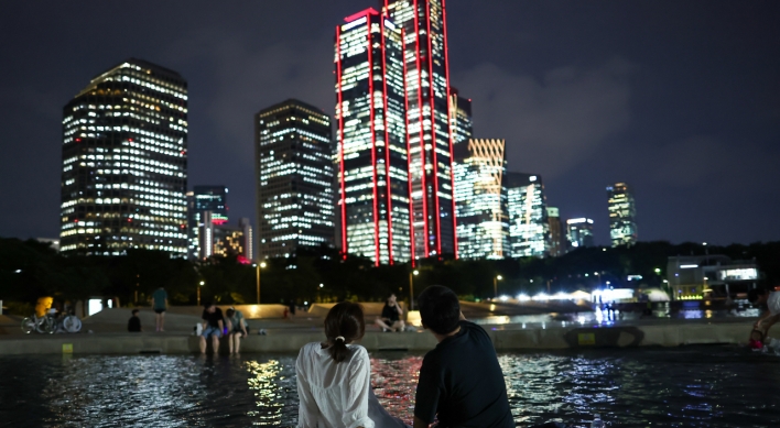 Seoul suffers record 37th tropical night this summer