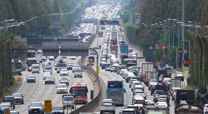 Highway trash spikes during Chuseok