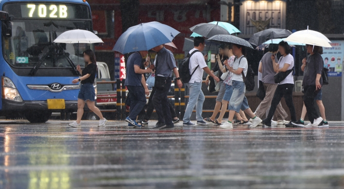 Heavy rain, strong winds to lash Korea this weekend