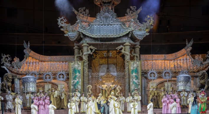 Poor venue management takes away chance for 'Turandot' to shine