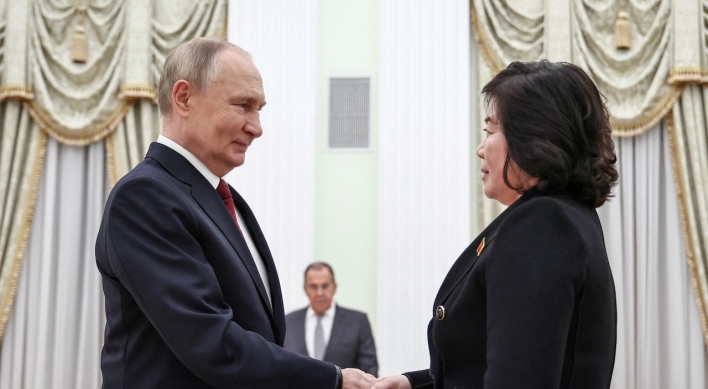 Putin meets N. Korean FM Choe: TASS