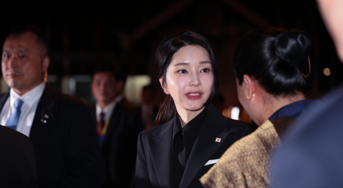 First lady to keep low profile as Yoon’s ratings hit new low