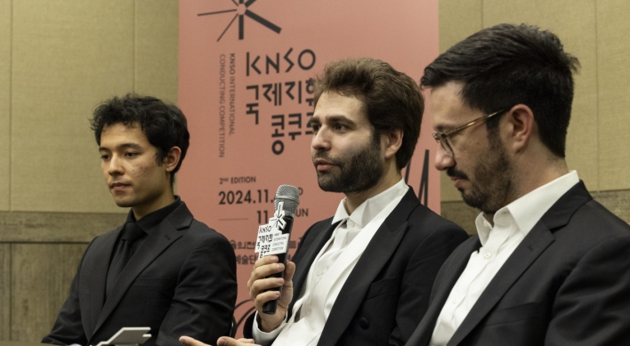 Simon Edelmann of Germany wins top prize at KNSO conducting competition