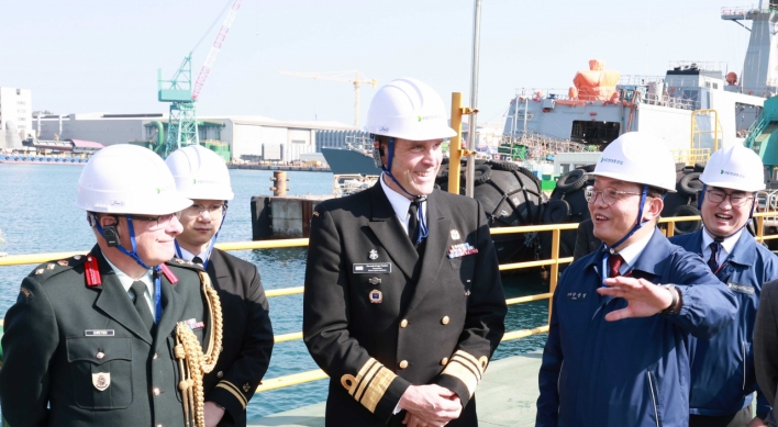 [Photo News] Canada navy visits Hyundai shipyard