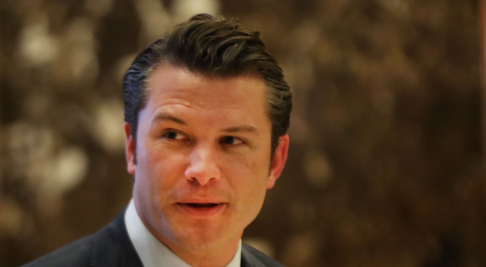 Trump picks Fox News Channel host Pete Hegseth as Pentagon chief