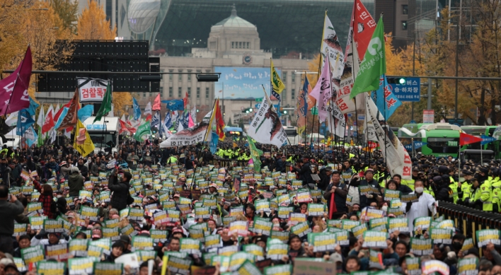 Labor, farmer groups stage large-scale rallies in central Seoul