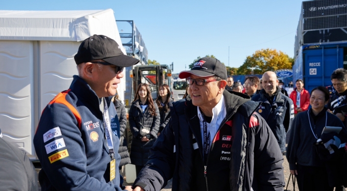 [Photo News] Hyundai, Toyota chiefs at WRC finale