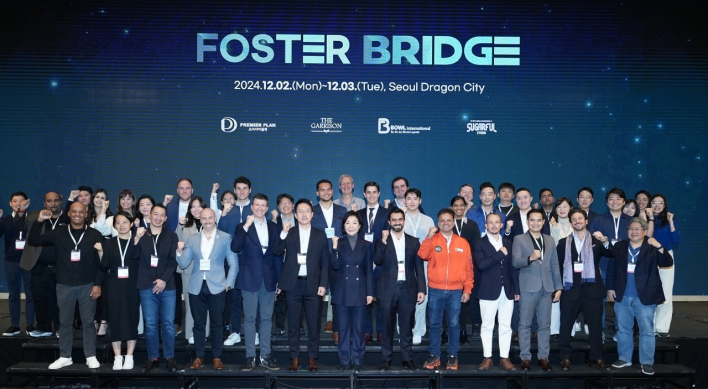 Global startup accelerators flock to Seoul for Foster Bridge summit