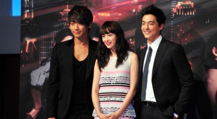 Korean actress Lee Na-young and Daniel Henney rumored to be dating