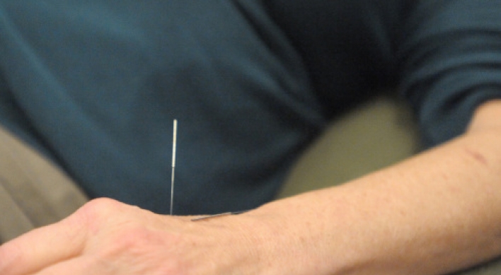 Pin-point treatment casts a wider net with group acupuncture