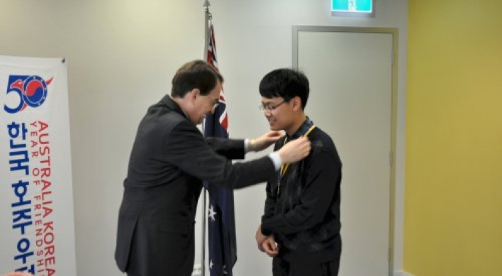 Math genius honored by Australia
