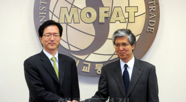 Korea, Japan open working-level FTA talks
