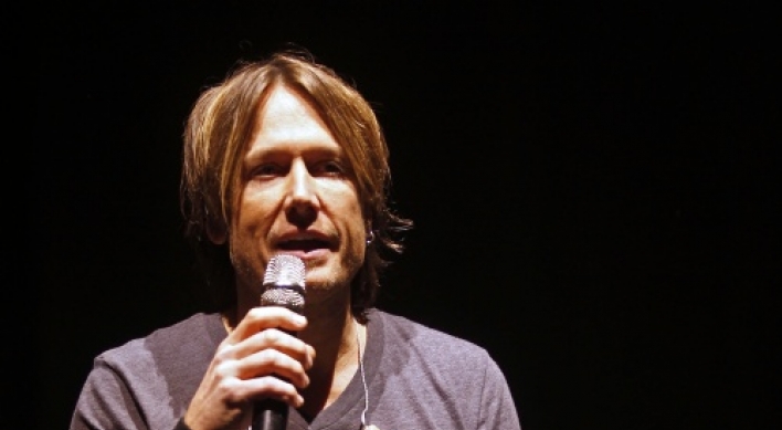 Keith Urban lets fans ‘Get Closer’ on new tour