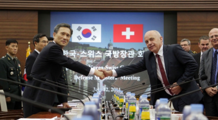 S. Korean, Swiss defense chiefs talk regional security