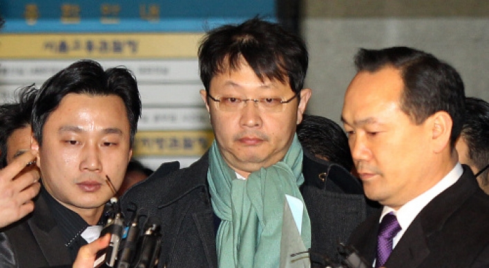 SK vice chairman arrested on embezzlement charges