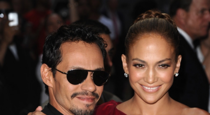 J.Lo, reported beau tweet that age doesn't matter