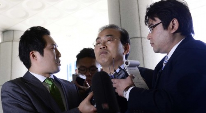 Former vice minister questioned in bribery scandal
