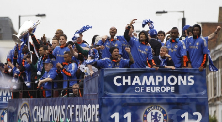 Chelsea eyes future as champ
