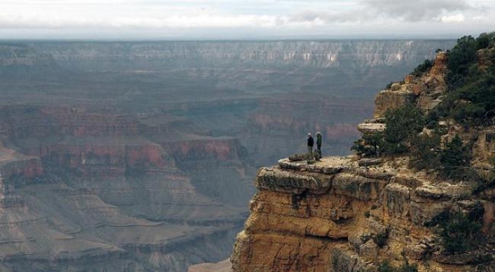 Hiking the Grand Canyon rim to rim