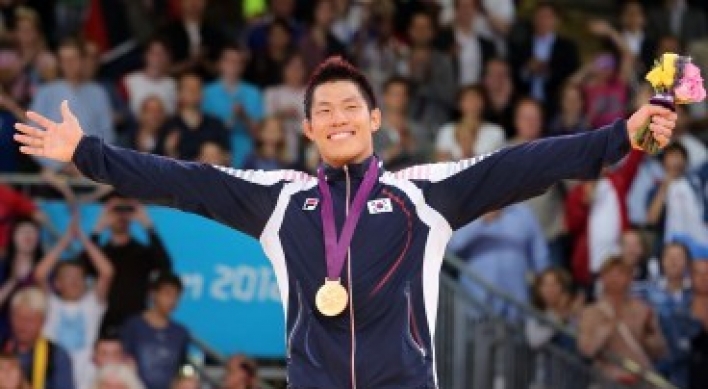 Judoka Kim Jae-bum wins gold