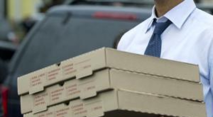 Pizza boxes may show face of deadbeat dads