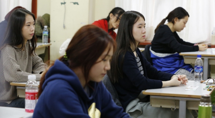 S. Korea falls silent as students sit key exam