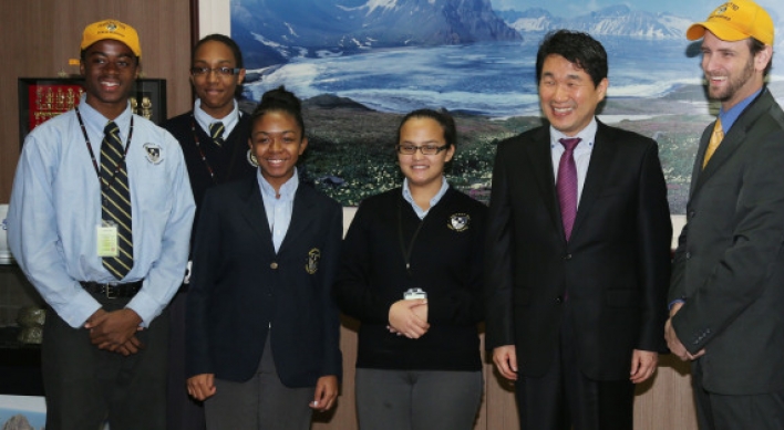 N.Y. high-school students visit Korea
